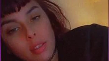 Bulma suce une grosse queue amateur