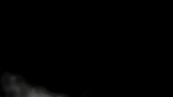 Maitresse Julia zeigt, wie du als nützlicher asiatischer Sklave dienst