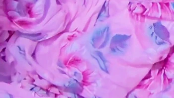 Hässiger Hindi-Stiefcousin fickt mich und kommt rein