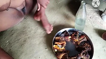 Bhabhi desi chupa polla tras beber