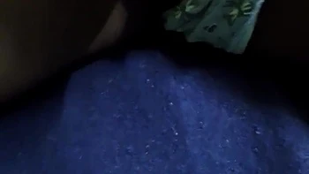 Gata indiana da faculdade mostrando peitos peludos