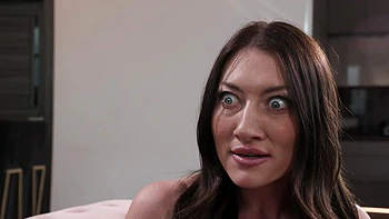 Dieu chocolat baise la femme de Whitney Oc en cuckold interracial