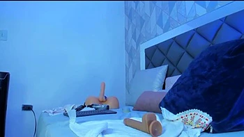 Gabiii monta duro con tetas y culo grandes