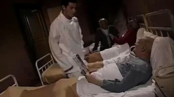 Jugando y follando: tetas grandes, culo gordo hardcore