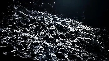 Pequena rainha lésbica tcheca mijando e fodendo