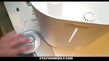 Oral com Lilith Morningstar, seu rabo e bucetão