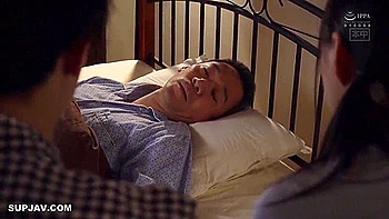 Aoi Kururugi, sexy japanisches College-Teen