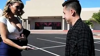 Ficke die heiße Blondine, die Mutter meines Freundes