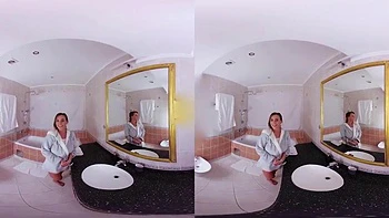 Титястая девка скачет на члене, сосет и трах сзади в VR