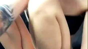 Russe en solo se gave de plaisir