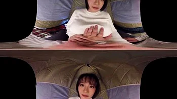 Camping Babe saugt Schwanz im VR Cowgirl