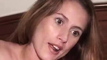 Тина — любительский отсос и трах в позе сзади