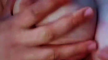 BBW mueve su culo grande sola tras follar caliente