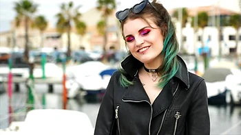 Lolita milf francesa amateur ardiente en lencería sexy