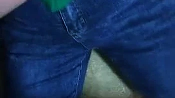 Großer Arsch: Missionarsstellung und Blowjob mit tiefem Schwanz