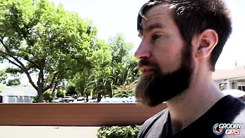 Anal hardcore sem camisinha com a trans Rachael