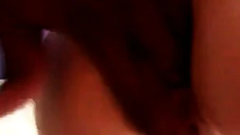 Первый анал шведской любительницы в интеррасовом двойном проникновении