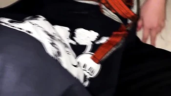 Asiatische Amateurin mit Haaren fickt in Dessous POV