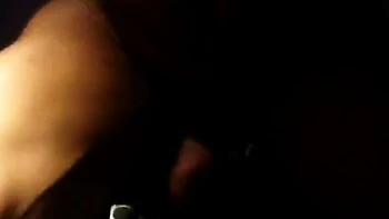 Chica sueca femdom se sienta en la cara y traga profundo