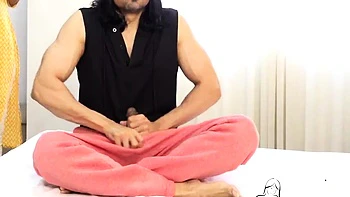 Adolescente hijabi llena tras mamada dura