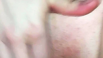 Europäische MILF wird hart im Close-Up gefickt