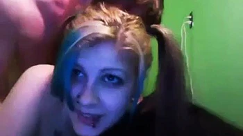 Tetas grandes chupa y la follan perrito y misionero