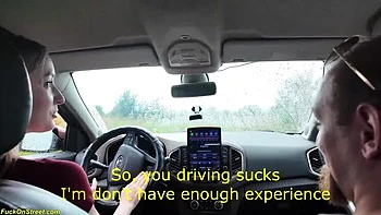 Primeiro anal profundo e bruto no carro - Polly Yang fodida duro