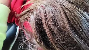 Namorada indiana dá boquete sujo e grita fazendo sexo no carro