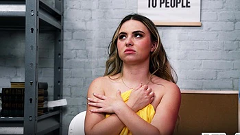 Ария Бэнкс и Лондон Форд жестко трахнули киску пальцами