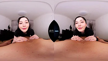 Жесткий минет и наездница с грязным языком - часть 1