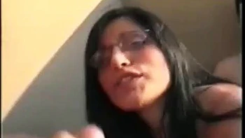 Grosse poitrine, potes de baise en pipe et hardcore