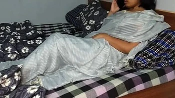 Madrasta indiana quente fode o cu do enteado após erro com viagra