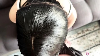 Viki cavalga pau grande no doggystyle e goza em close