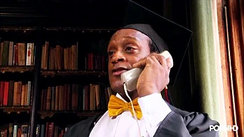 Bunda da Jessie aceita um pau enorme: boquete, doggy e missionário