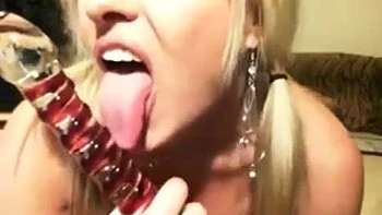 Tylene Buck: rubia zorra con tetas enormes en solitario