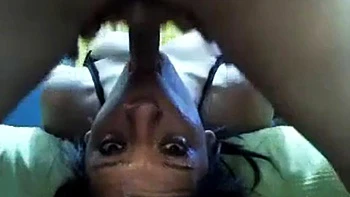 Vanessa se traga la polla y se follan a cuatro