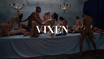VIXENPLUS MILF Episodio 1: Detrás de cámaras con Maitland y Brandi
