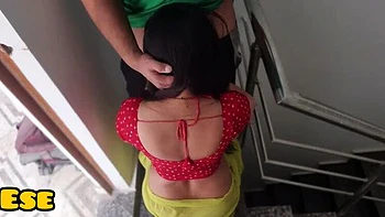 Bhabhi deixa Devar foder seus grandes peitos naturais com força