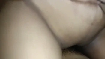 Padrastro desi follado duro por tía cachonda en su coño apretado