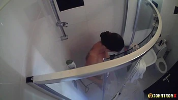 Asiatisches Amateur-Casting mit Karolina POV