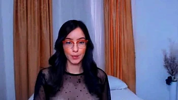 Tief fickt meine Muschi mit Toys solo