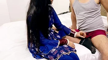 Pinto gigante indiano fode gostoso a vizinha apertada hardcore