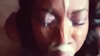 Amateur ébano facial masivo y mamada