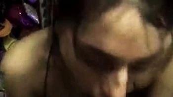 Stefania dá um boquete molhado em POV para o daddy