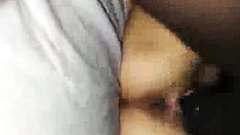 Jovem esposa fodida pelo BBC na frente do marido