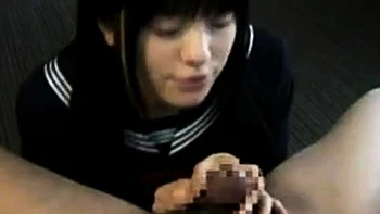 Asiatique japonaise amateur suce en POV