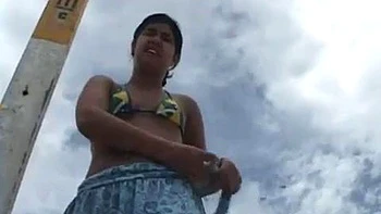 Latina Teens Joyce01 & Joyce02 blasen und ficken doggy