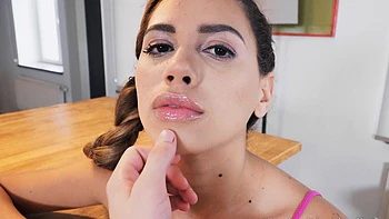 Brunete Nikki Baby fode forte com seu homem