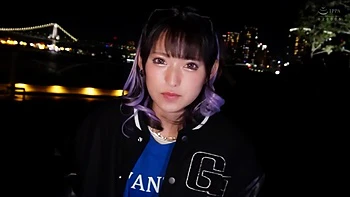 Asiatischer Arschfetisch mit kleinen Titten ficken