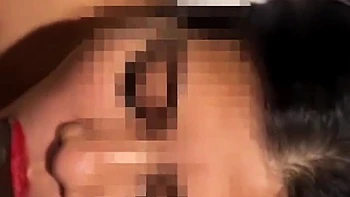 Indische Freundin wird von großem Schwanz gefickt